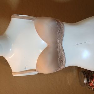Victorias Secret Beige Seamless Underwire Bra (0703)
